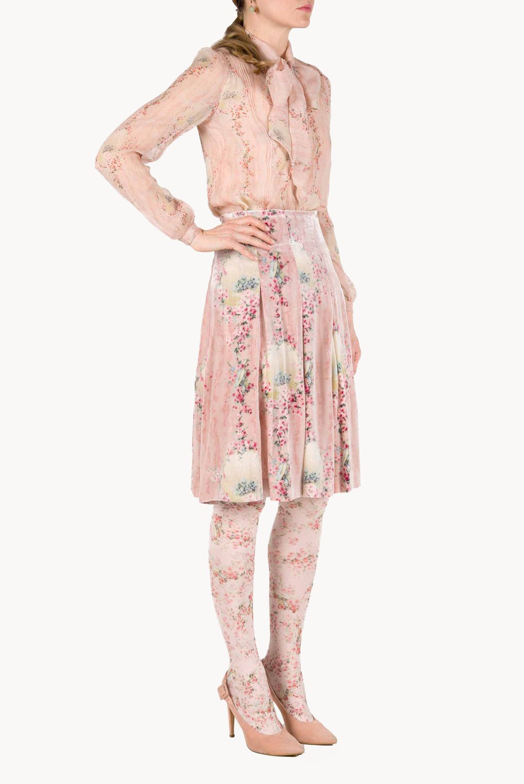 Chiffon Circle Of Roses Shirt With Flake