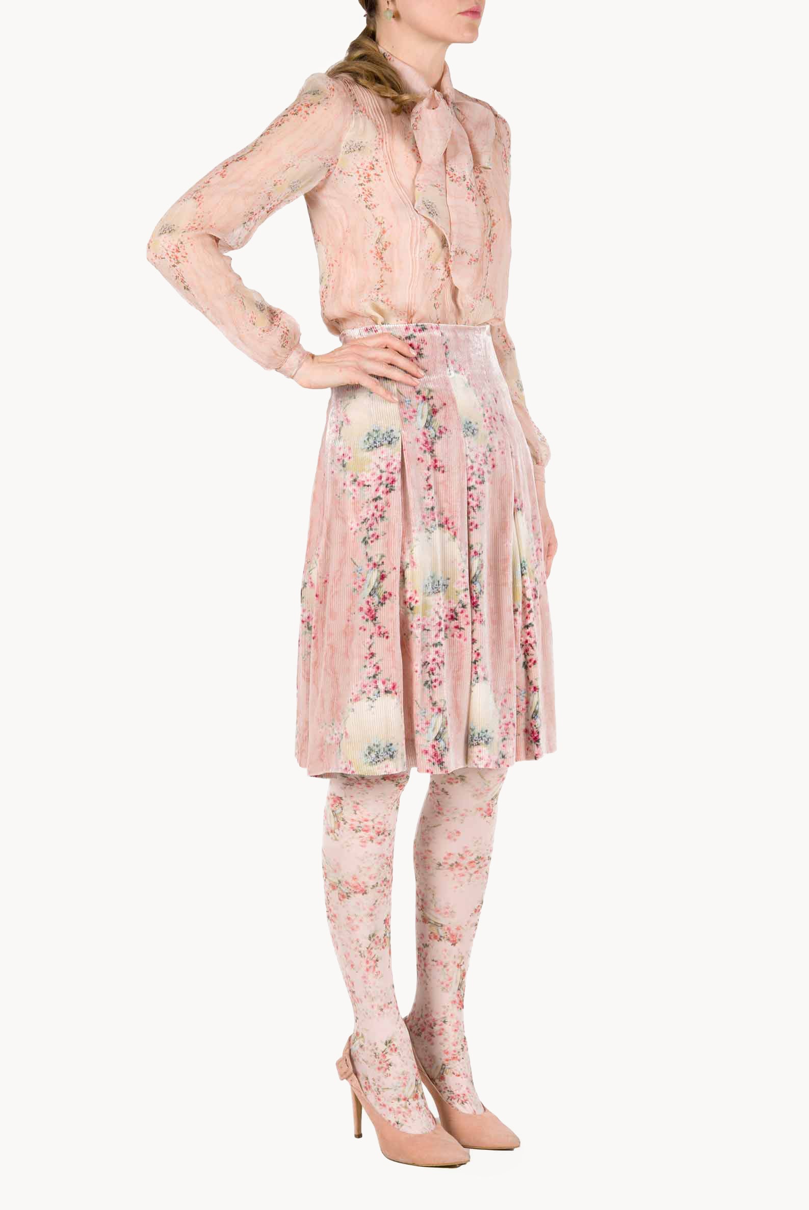 Chiffon Circle Of Roses Shirt With Flake