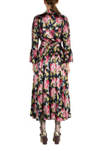 Abito avvolgente Luisa in satin con stampa di rose floreali