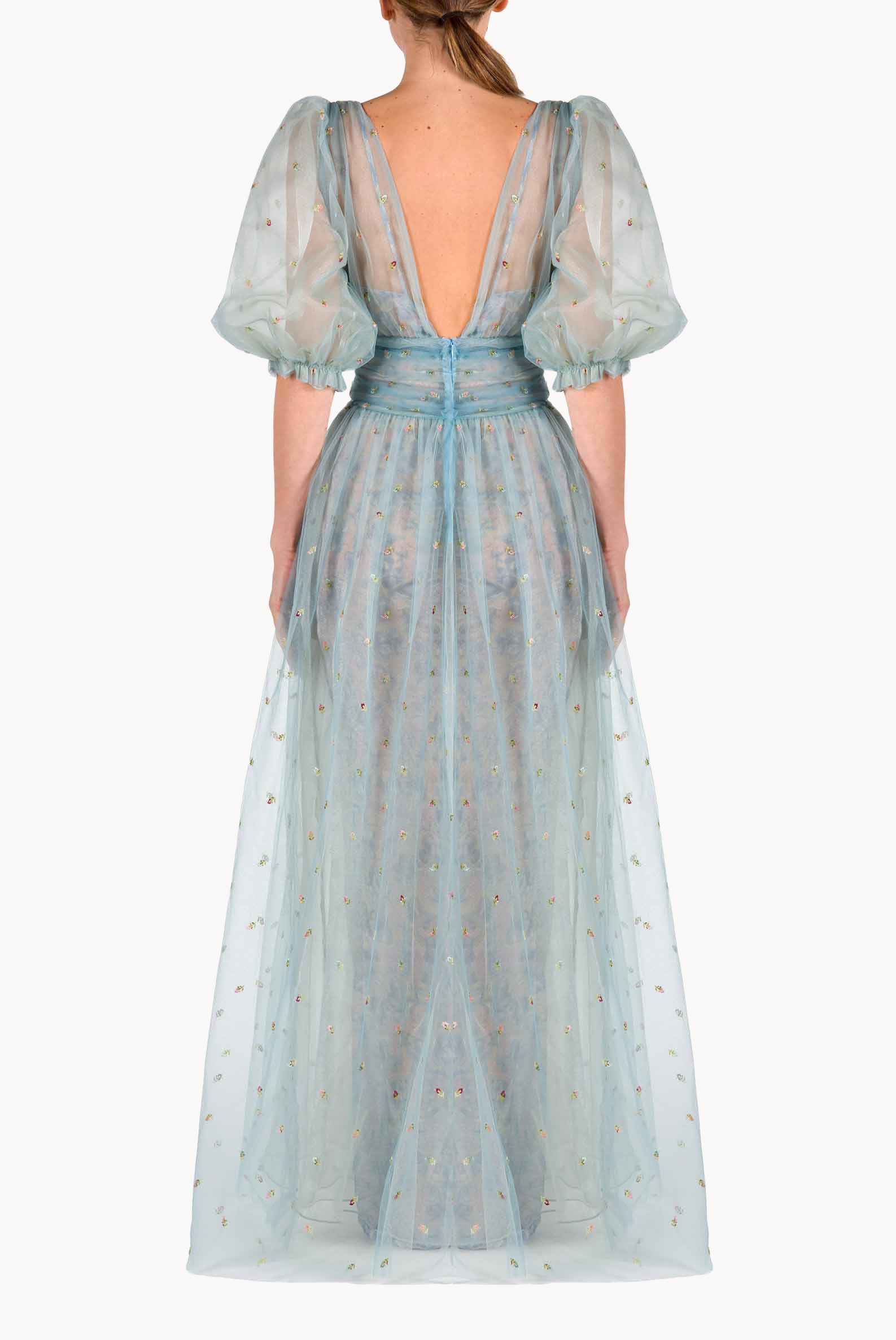 Abito ricamato in tulle