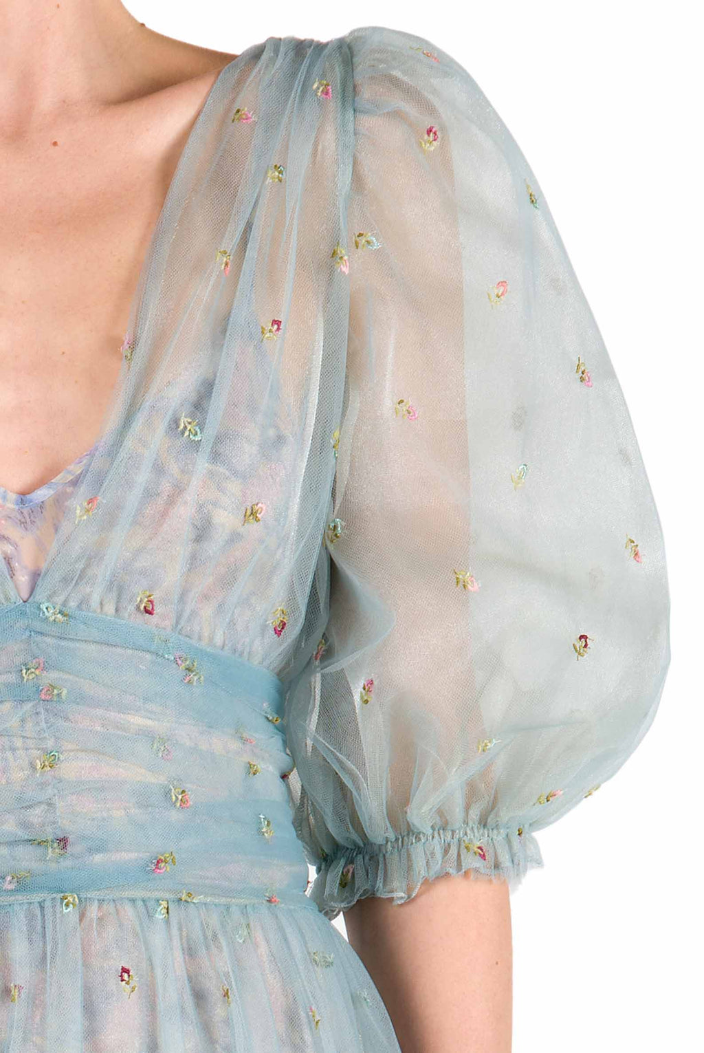 Abito ricamato in tulle