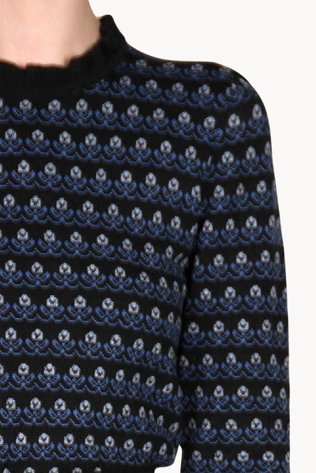 Maglione nero girocollo floreale
