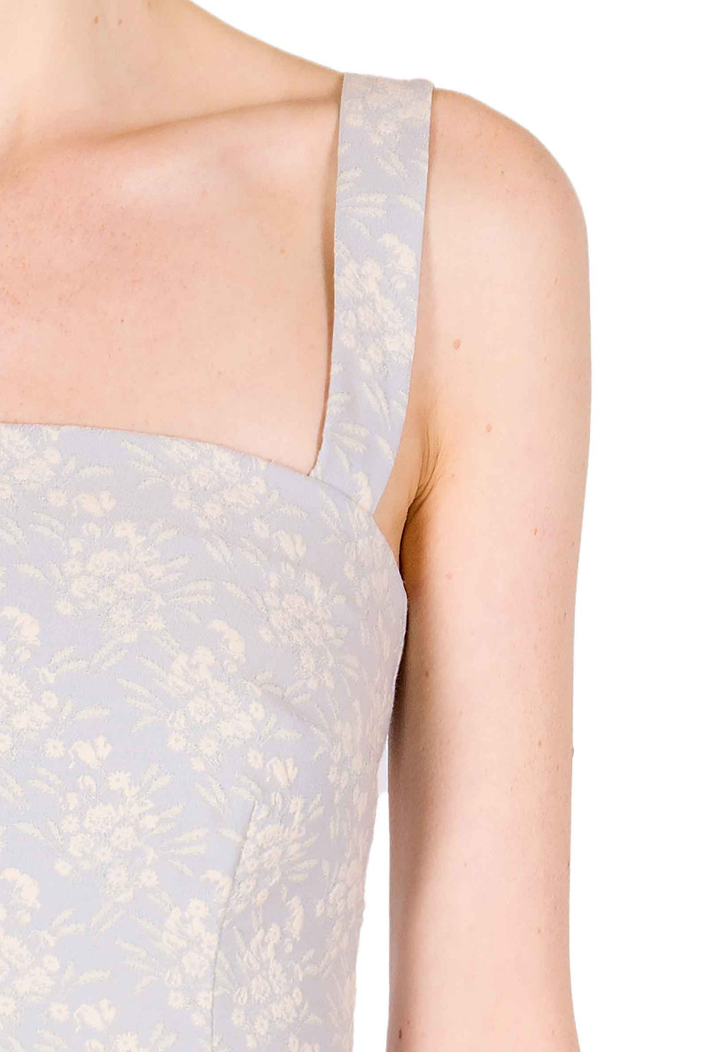Abito in Jacquard Floreale con Volant