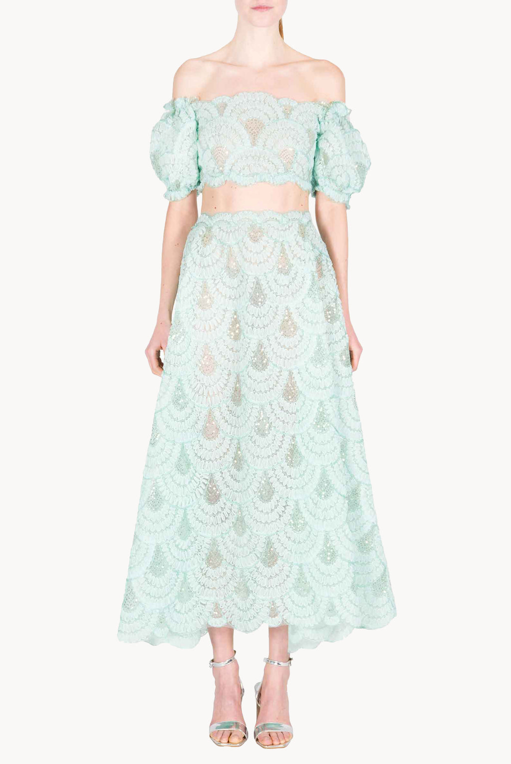 Abito con Maniche a Sbuffo in Tulle con Paillettes e Spalle Scoperte