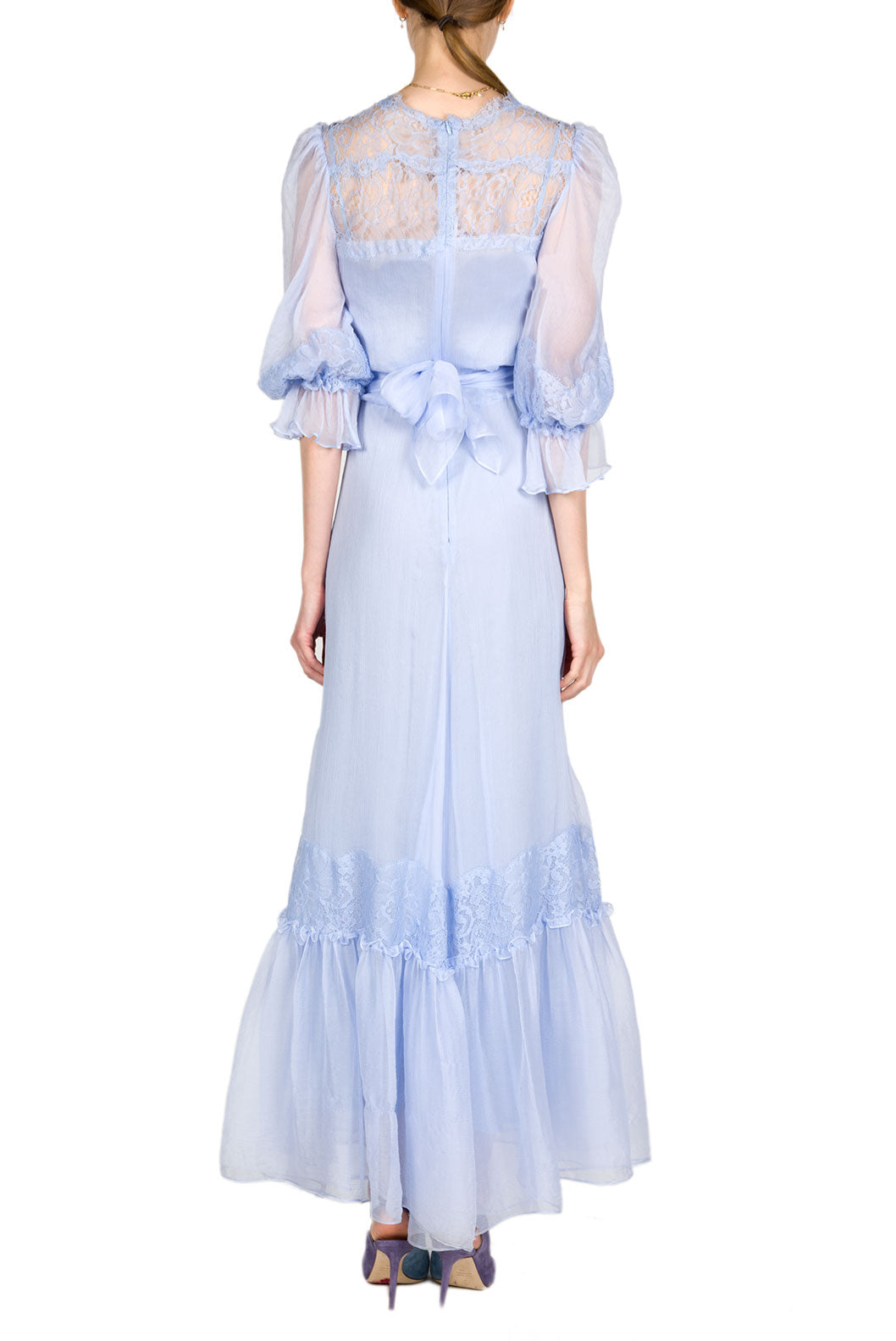 Vestito in chiffon con applicazioni in pizzo