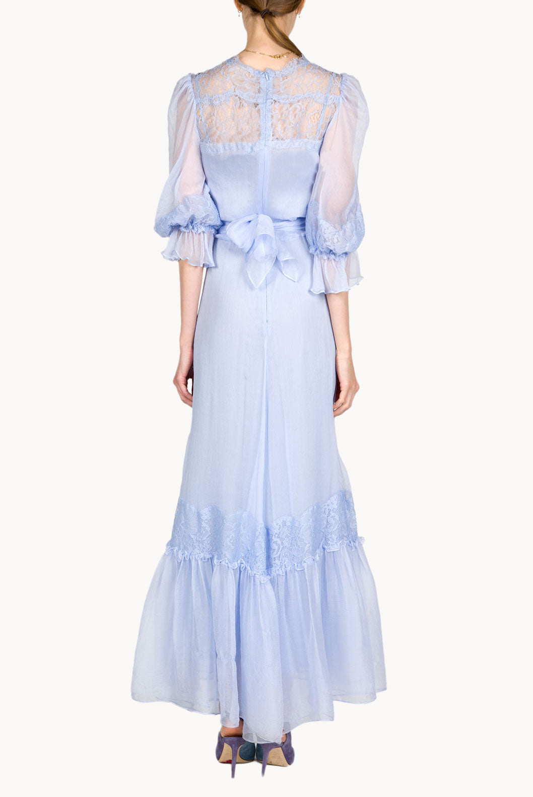 Vestito in chiffon con applicazioni in pizzo