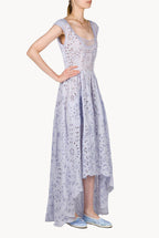 Vestito midi asimmetrico in cotone con ricami e occhielli