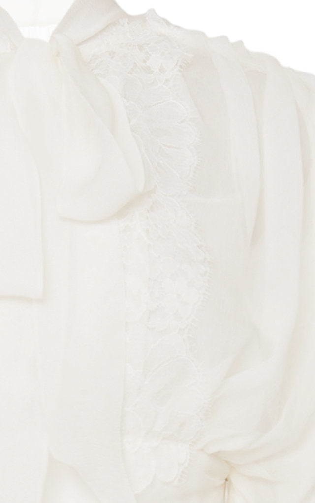Abito lungo in chiffon crepon con pizzo bianco