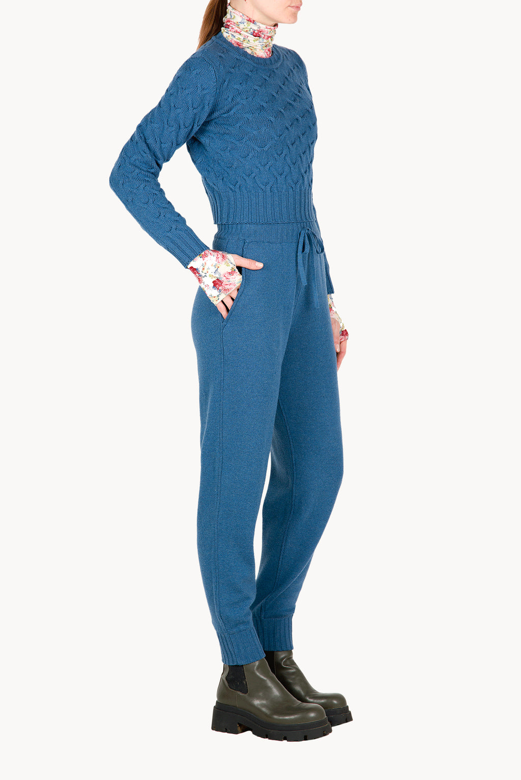 Maglione girocollo in lana con trecce