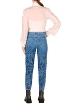 Blusa in chiffon con volant