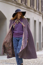 Maglione scollo a V in cashmere viola con trecce